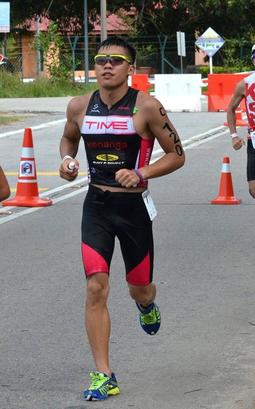 Barry Lee running his to qualifying for Ironman World Championships in Kona. , Hawaii. Photo from Facebok/Rudy Project MY