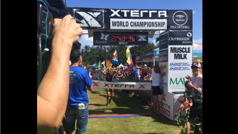 Mauricio Mendez wins 2016 XTERRA World Championship in Maui, Hawaii. (Twitter/Xterra)
