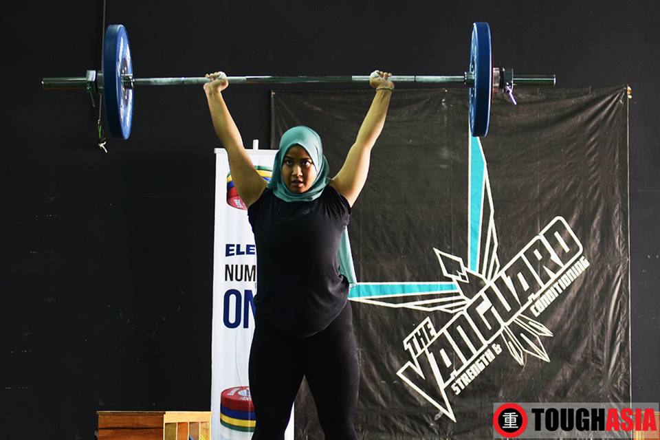 Newcomer Bibah Munir took to the platforms in her first weightlifting competition. 